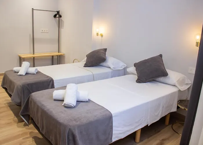 B4r Self Check In 3*