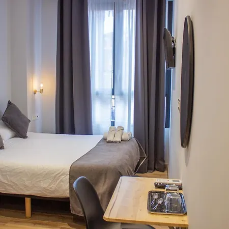 בית הארחה B4r Self Check In בילבאו